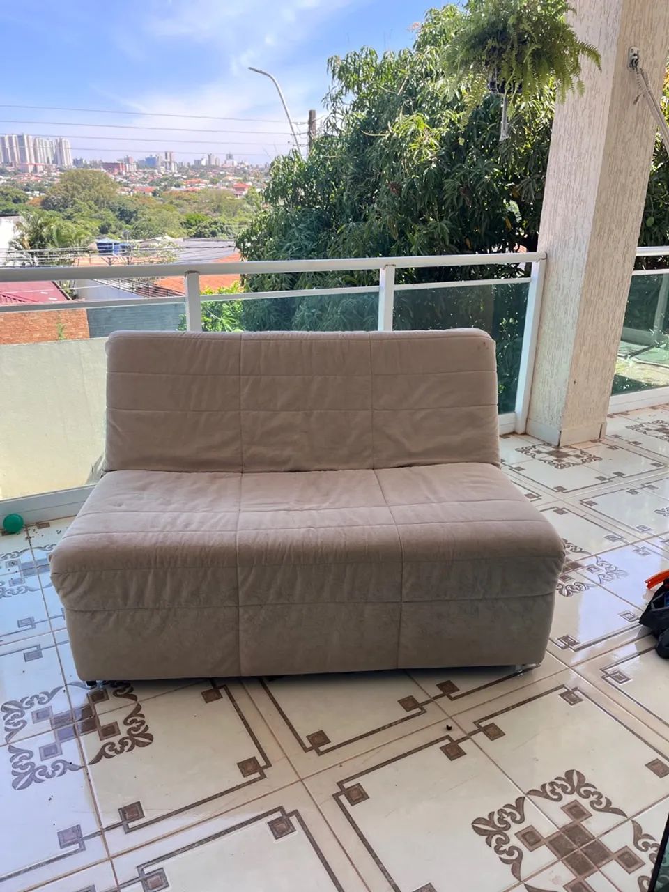 Comfortable and Modern Sofa Bed65138001379842122