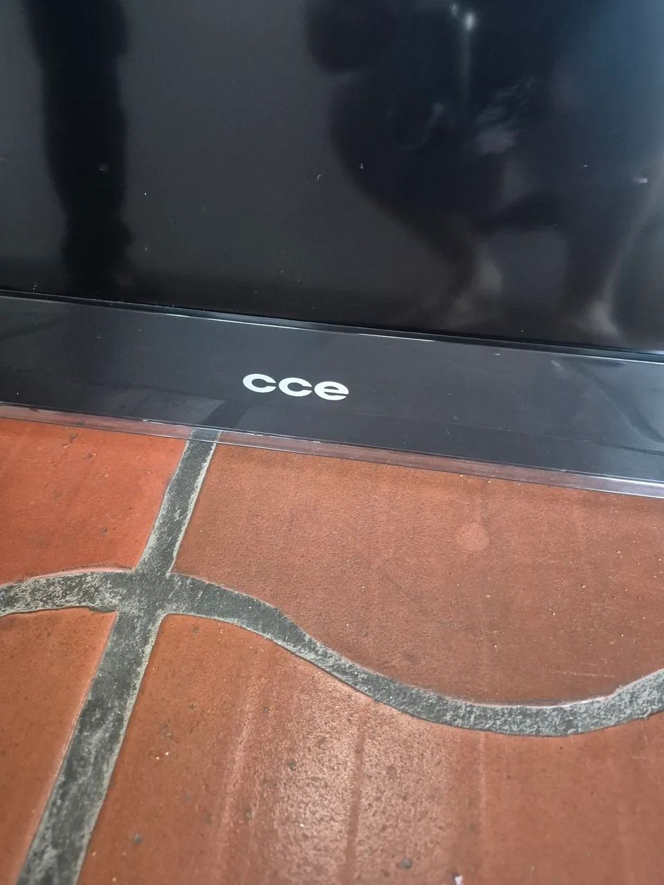 TV LCD CCE STILE 42" - Foto 2