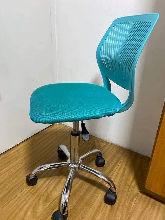 Cadeira Giratória Escritório Azul