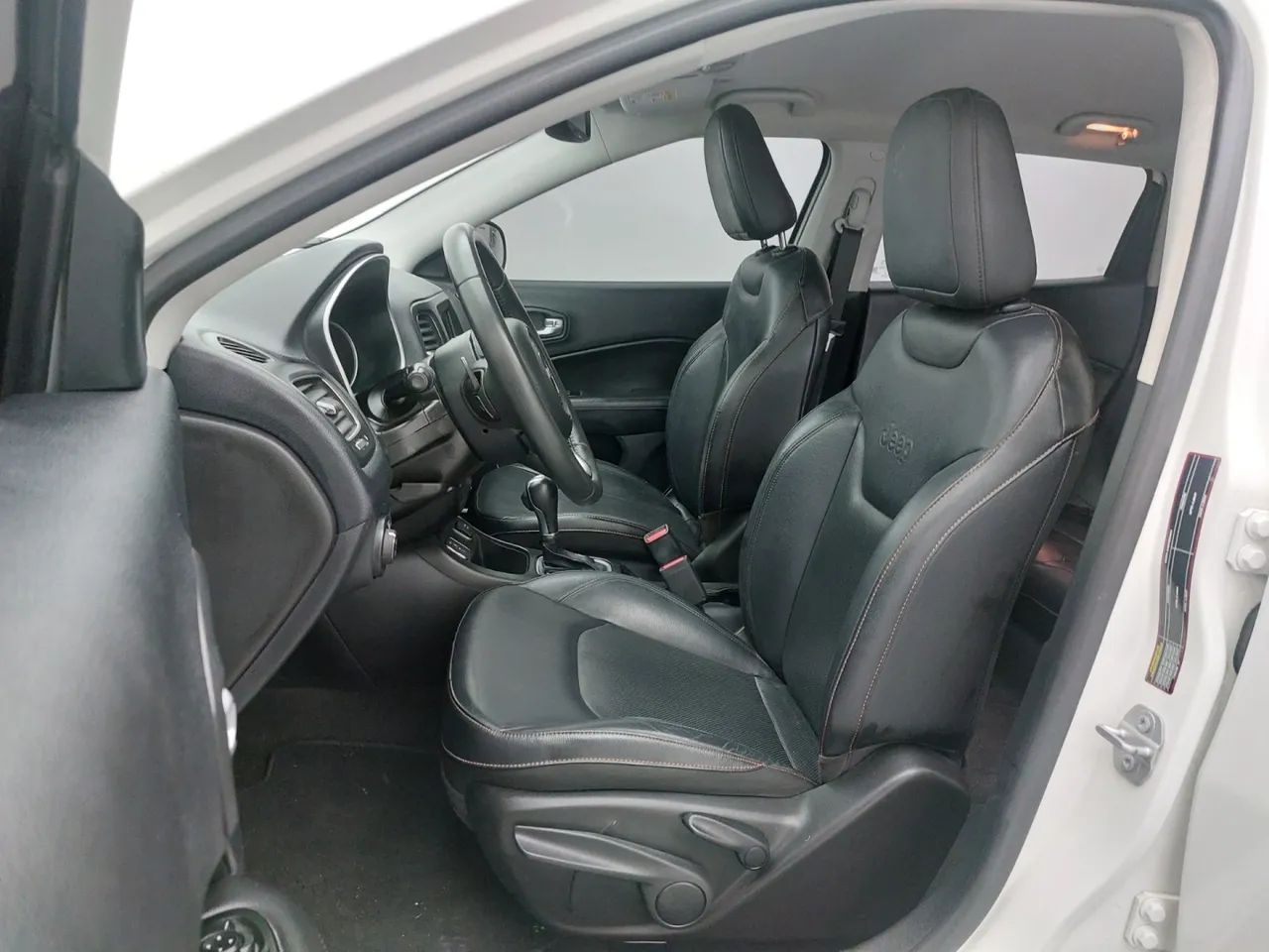 Jeep Compass LONGITUDE 2.0 4x2 Flex 16V Aut., foto 16 de 18