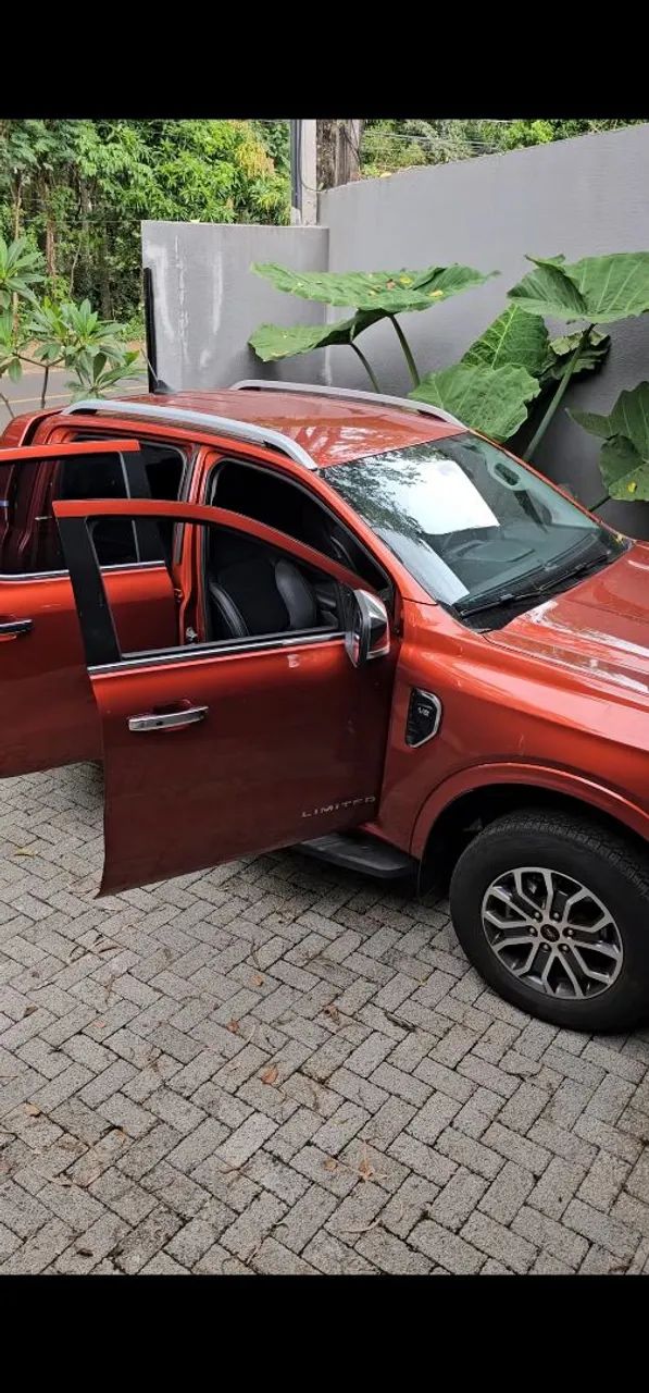 Vendo Ford Ranger limited 2023/2024 310.000.00 - Foto 3