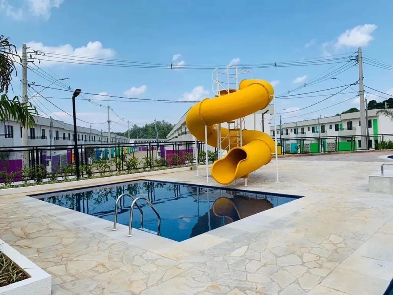Imóvel para aluguel possui 69 mts² mobiliado com 2 quartos em Jardim Petrópolis - Cotia -
