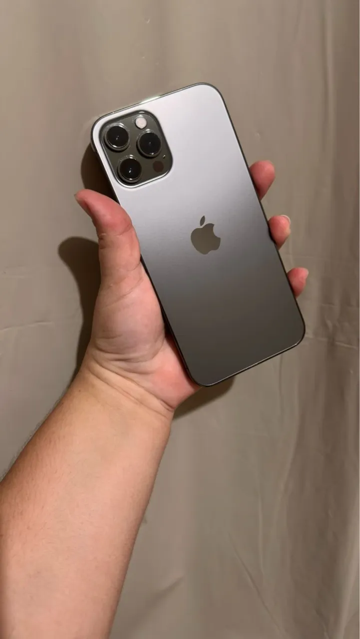 TROCO IPHONE 12 PRO MAX 256g + JBL BOOMBOX