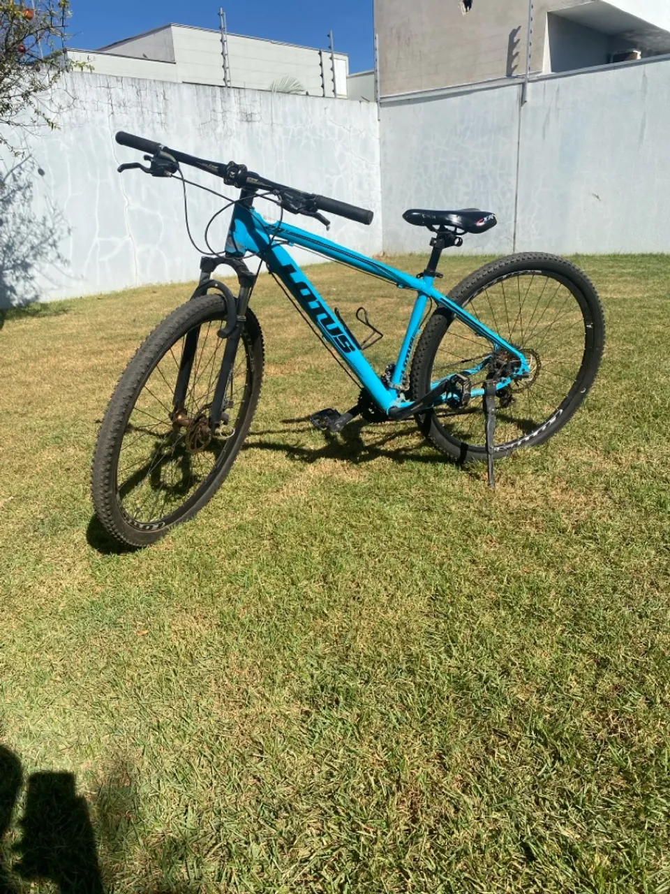 Bicicleta lótus aro29 azul 7marchas