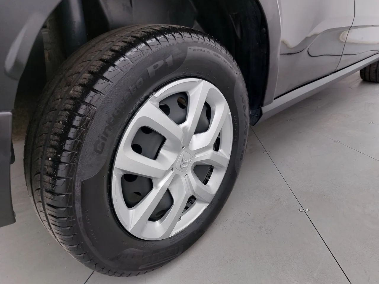 Citroen C3 Live 1.0 Flex 6V 5P Mec. 2024 - Foto 13