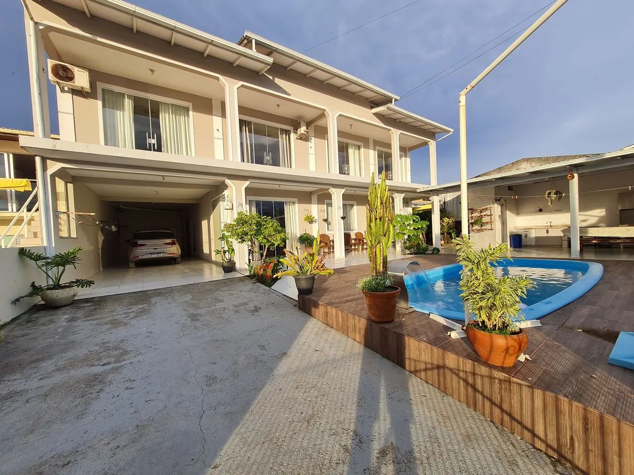 Casa Temporada com Piscina em Praia Linda