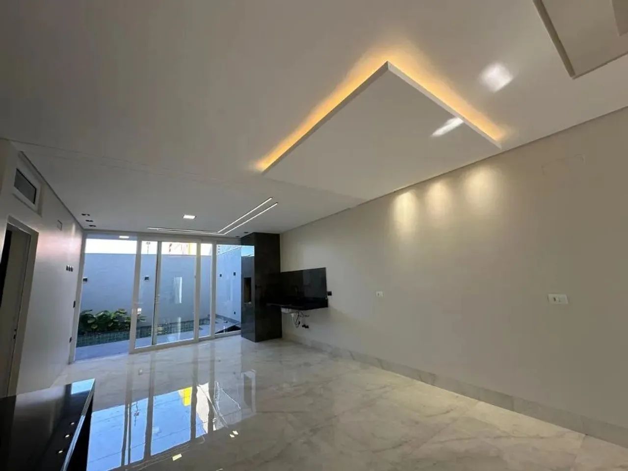 Sobrado à venda em Maringá, Jardim Paris VI, com 3 suítes, com 197.27 m² - Foto 5