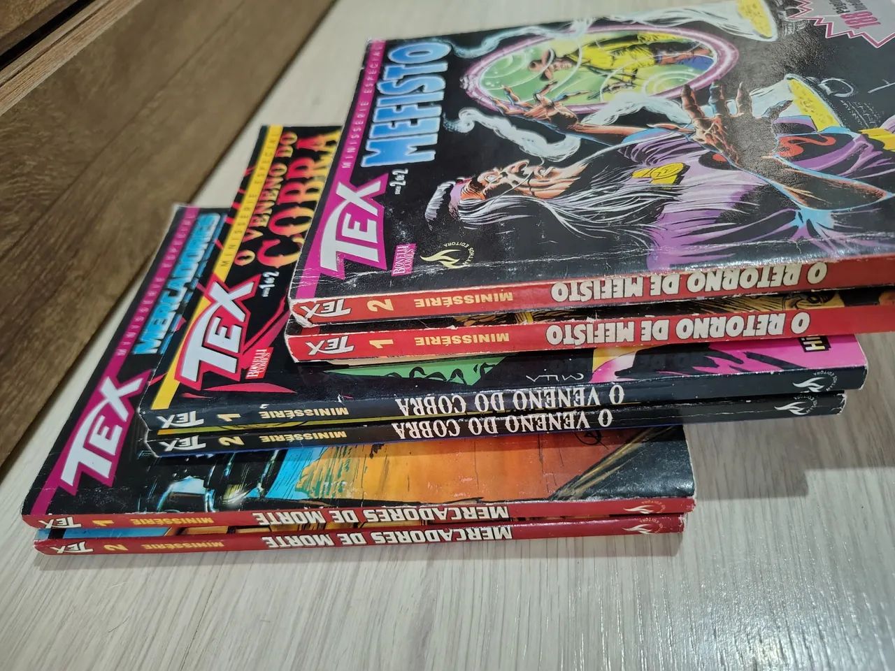 Lote com 6 gibis TEX. edições especiais,. 3 histórias completas - Foto 2