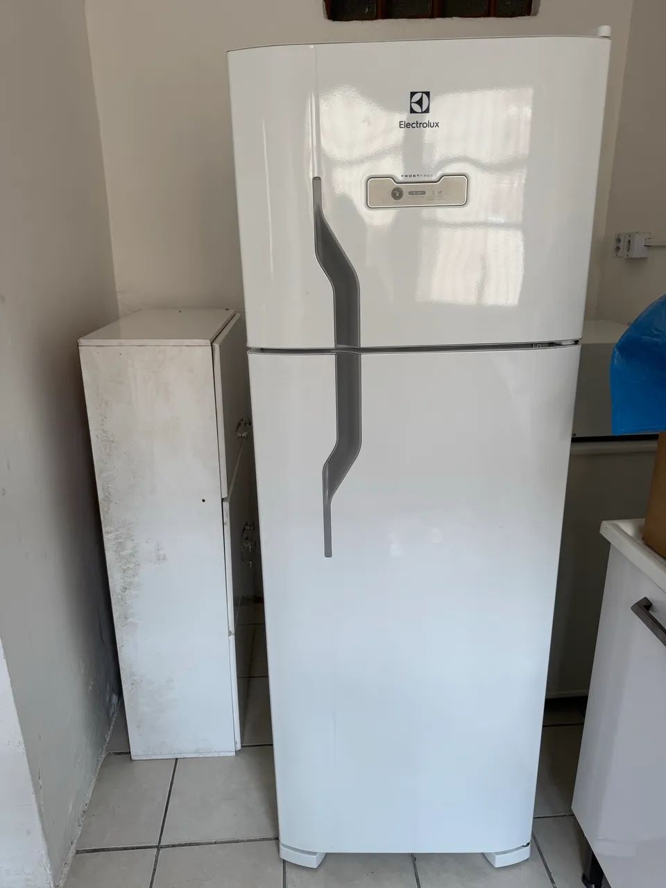 Refrigerador Electrolux Frost Free, 310 litros  