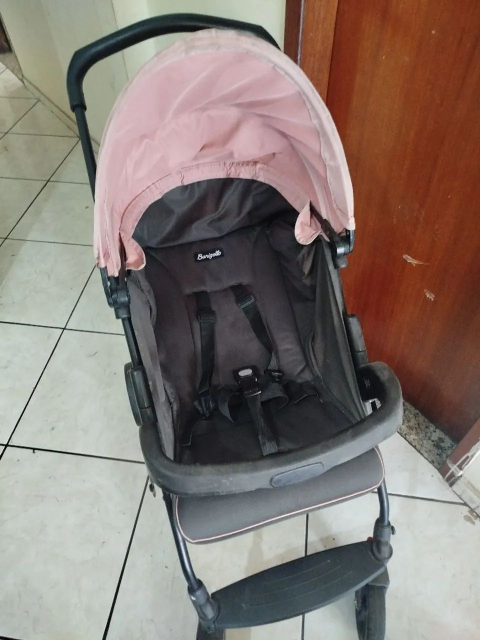Carrinho de Bebê Burigotto + Bebê conforto- Rosa - Foto 2