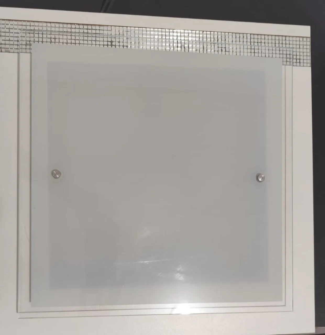 Luminária de teto com design moderno