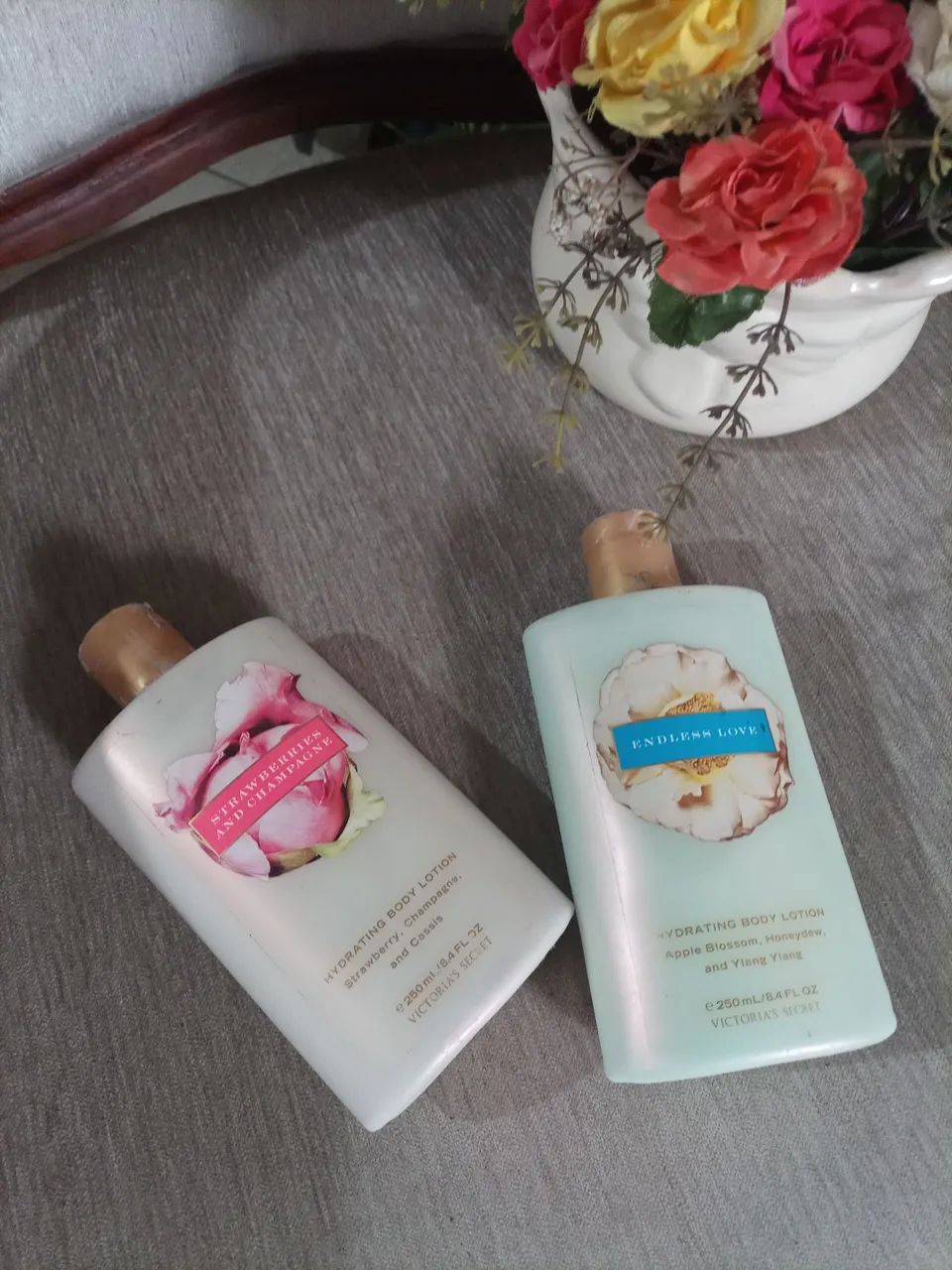 Loção Hidratante Victoria's Secret - Strawberries & Champagne e Endless Love