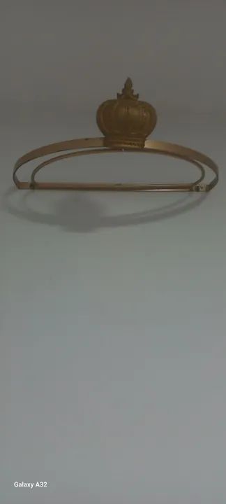 Vendo berço Elô padrão Americano em ótimo estado + dossel + mosquiteiro 300 reais - Foto 6