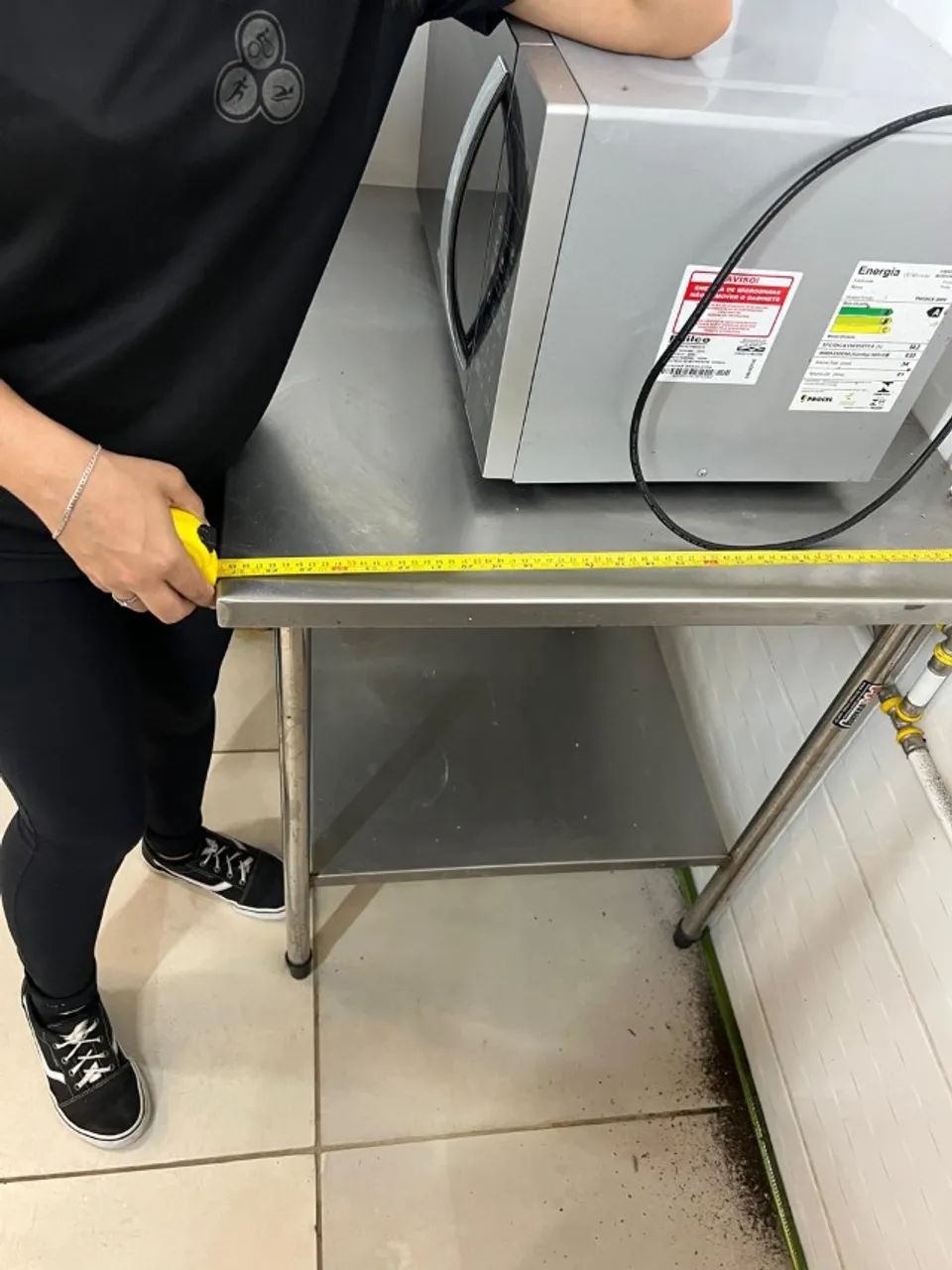 bancada de inox 70x70 com prateleira em baixo restaurante e afins - Foto 2