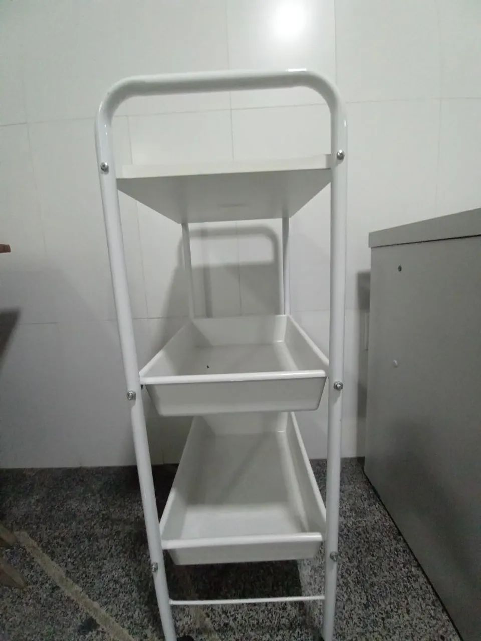 Carrinho auxiliar com rodinhas  - Foto 2