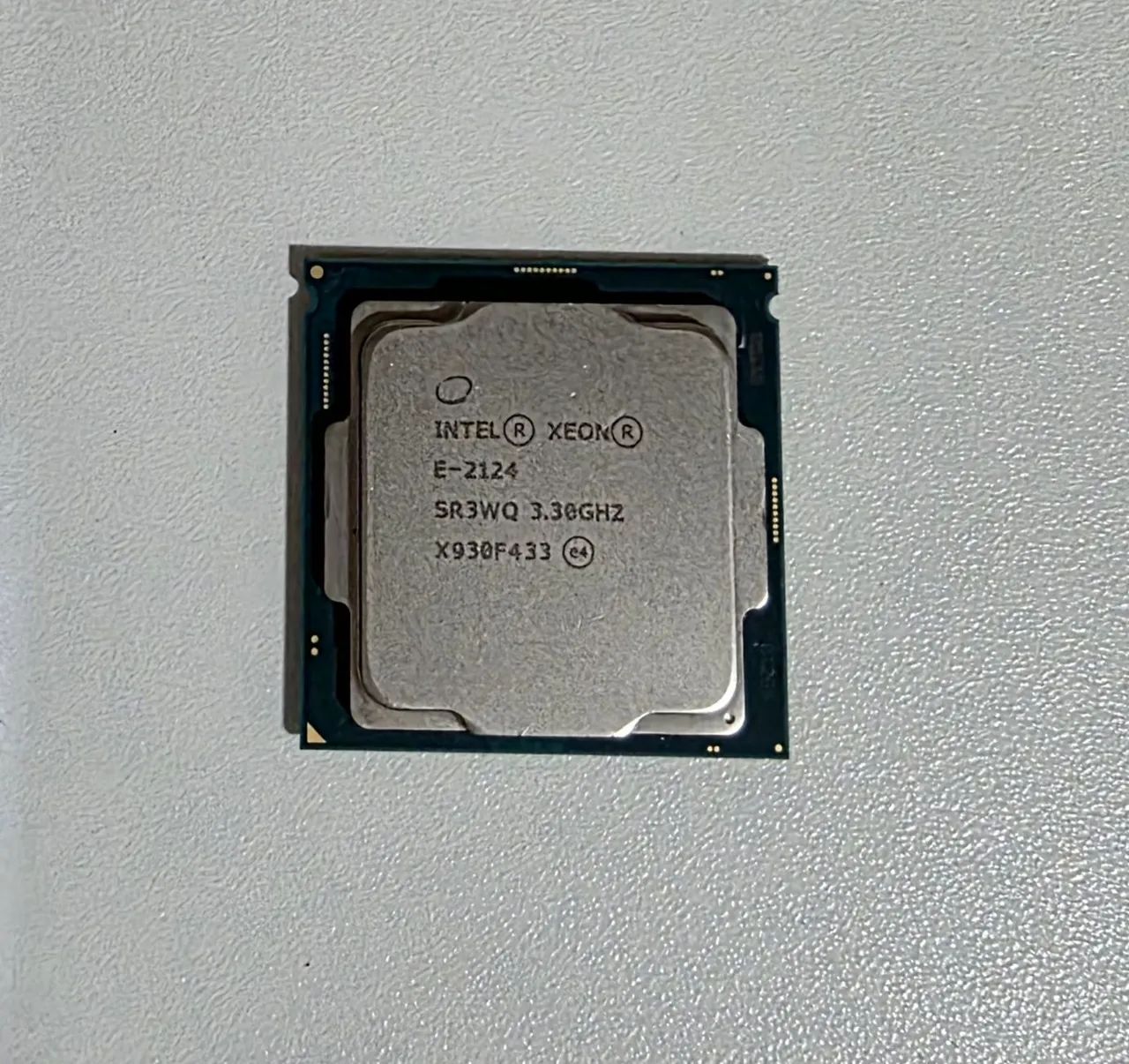 Processador Xeon e-2124 3.30Ghz