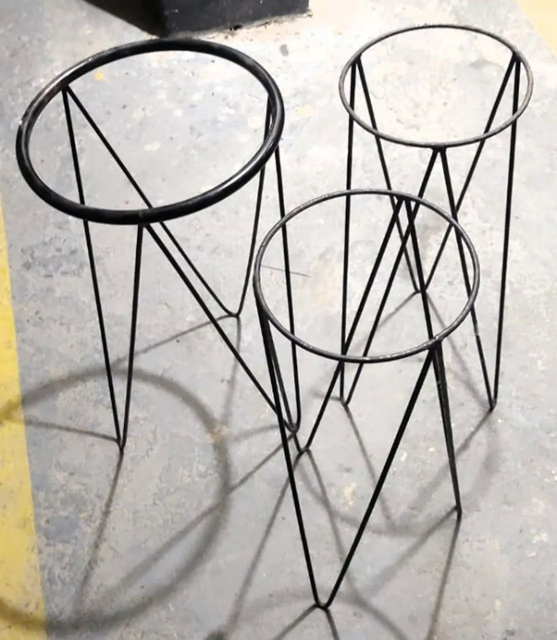 Trio de vasos e suporte de chão para Plantas - Foto 4