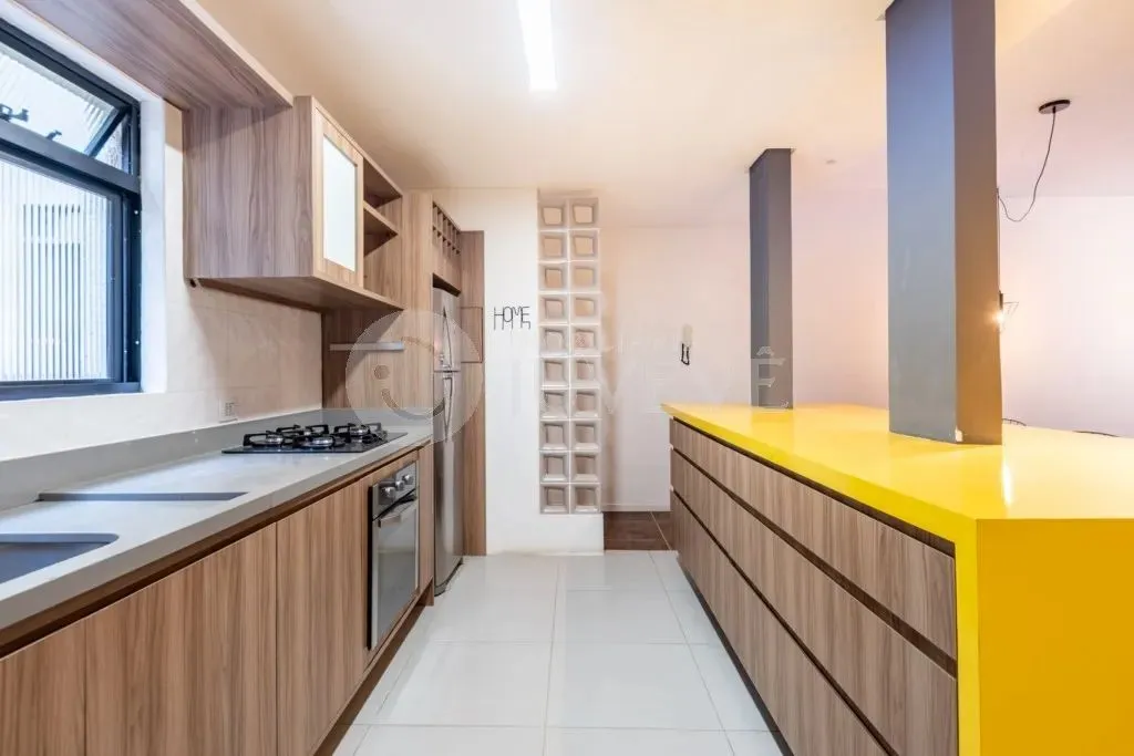 IMOBILIARIA JUVEVÊ ALUGA APARTAMENTO REFORMADO ALTO DA XV PRX QUANTA DIAGNÓSTICO COUTO PER