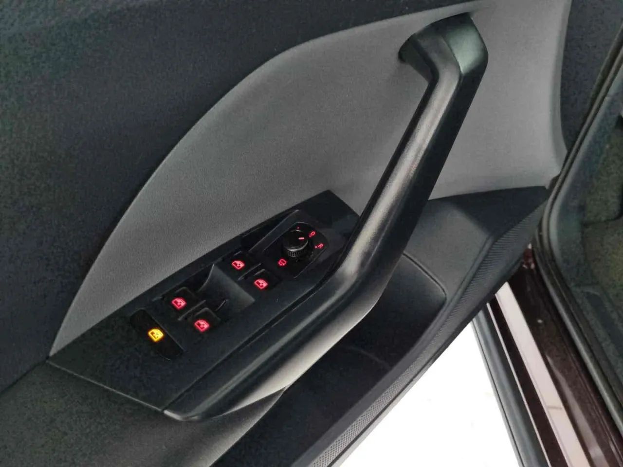 Volkswagen T-Cross 1.0 TSI Flex 12V 5P Aut. 2021 - Foto 8