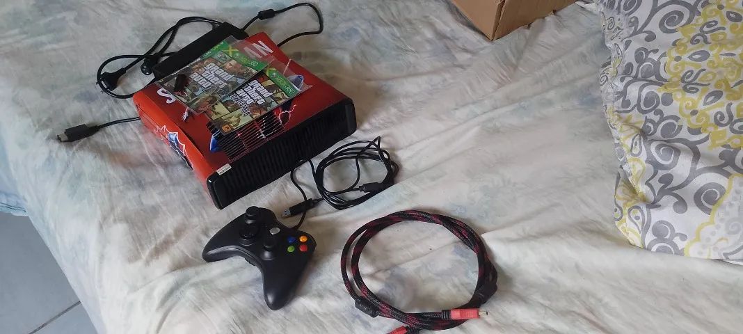 XBOX 360 COM JOGOS/ COM DEFEITO - Foto 4