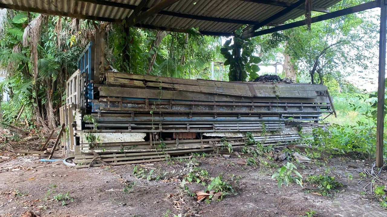 Carroceria de madeira 