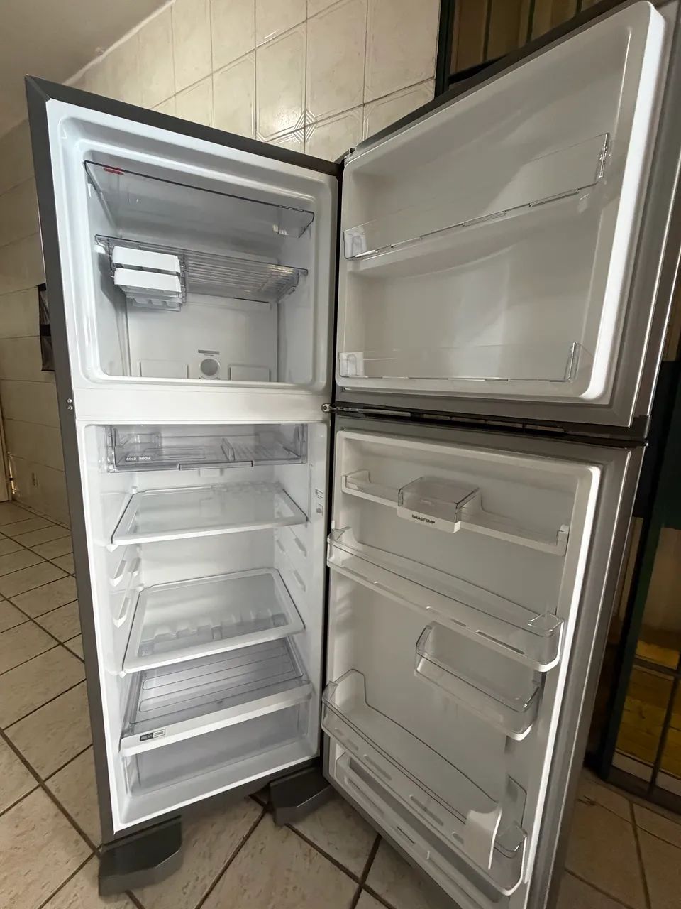 GELADEIRA BRASTEMP FROST FREE 375lts  - Foto 2