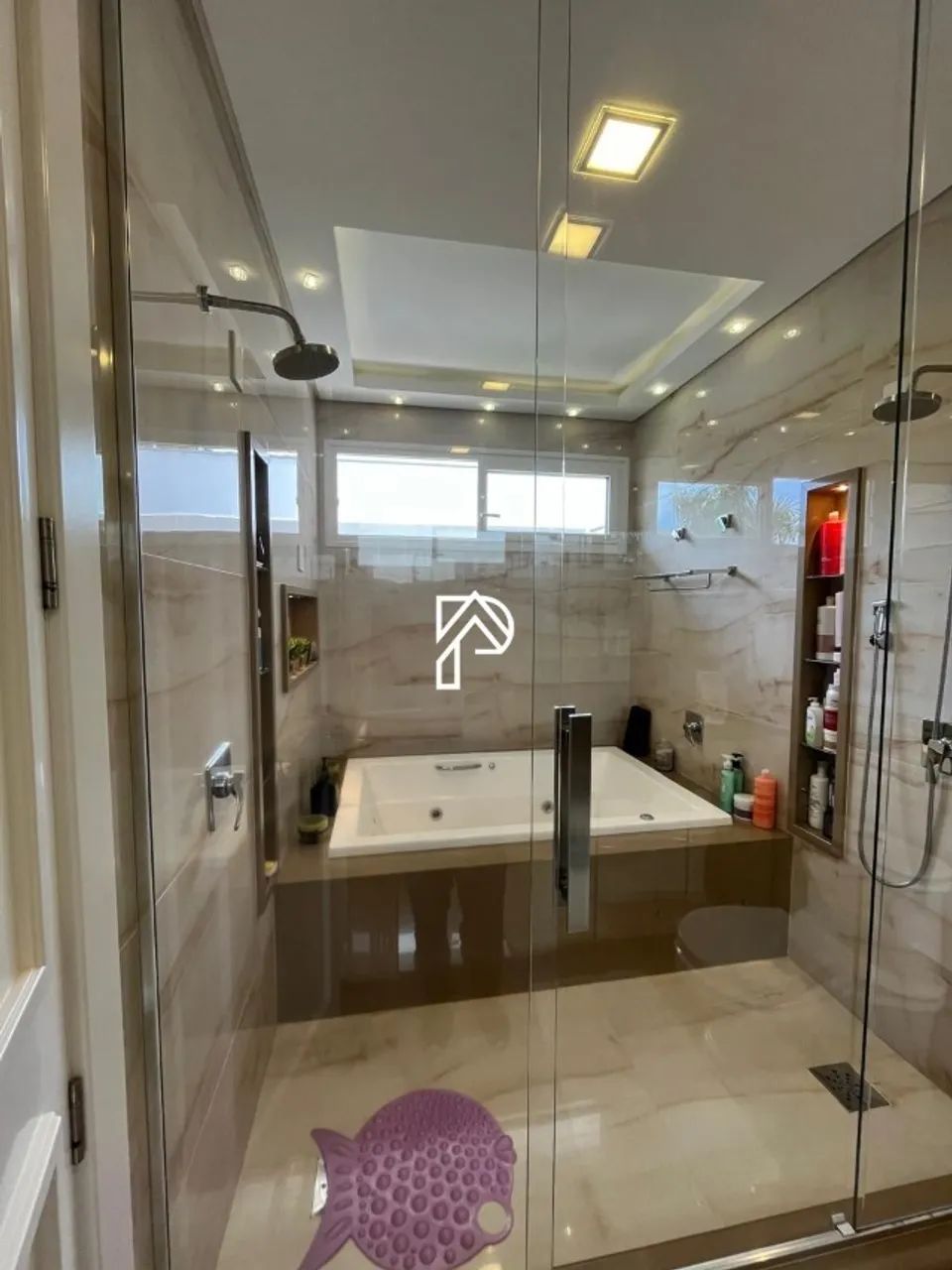 Linda casa em condomínio fechado, em um dos bairros mais valorizados da atualidade! - Foto 5