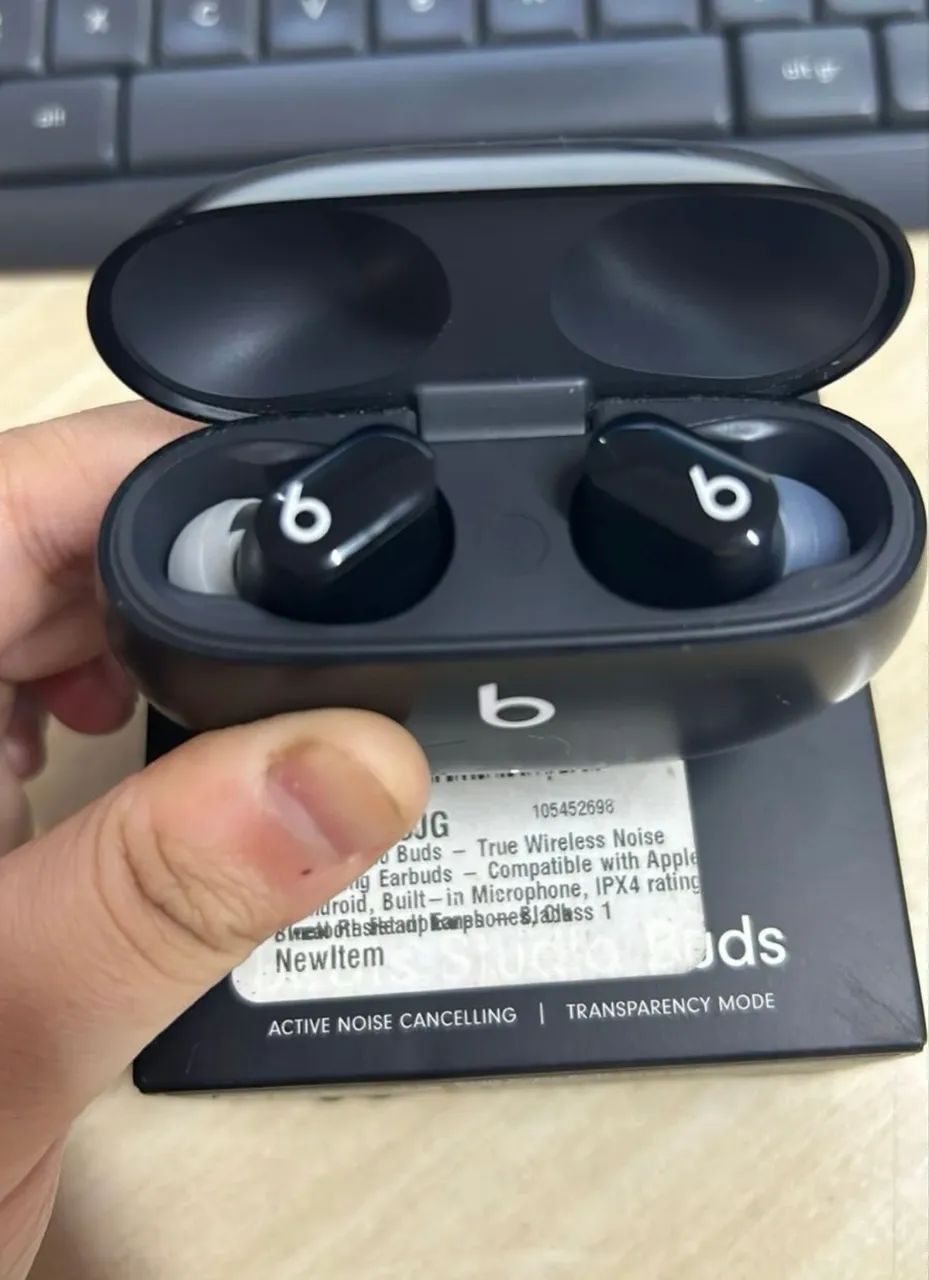 Fone Beats Studio Buds - Foto 2