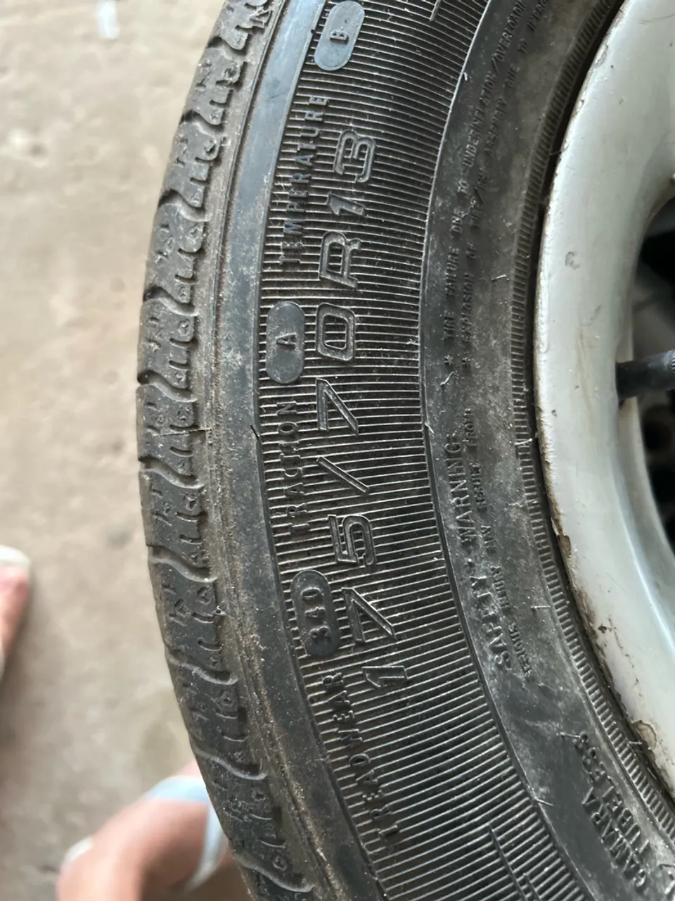 Rodas e Pneu 175/70 R13
