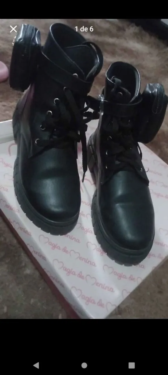 Botas Femininas Tratoradas com Bolsinhas