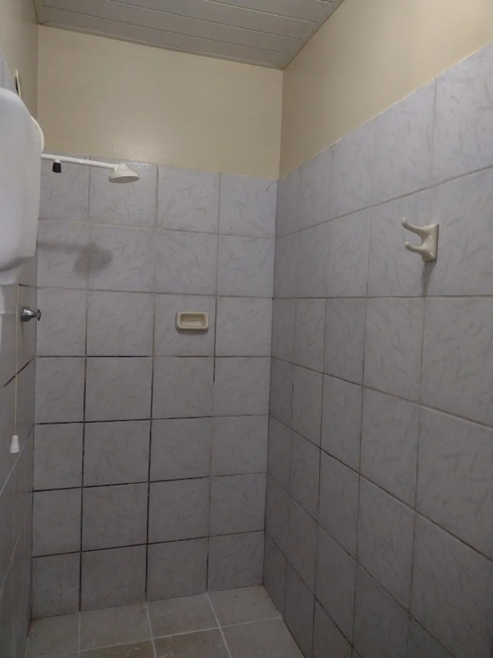 Aluga-se Casa Mobiliada por Temporada em condomínio fechado, no Bairro Pricumã - Boa Vista