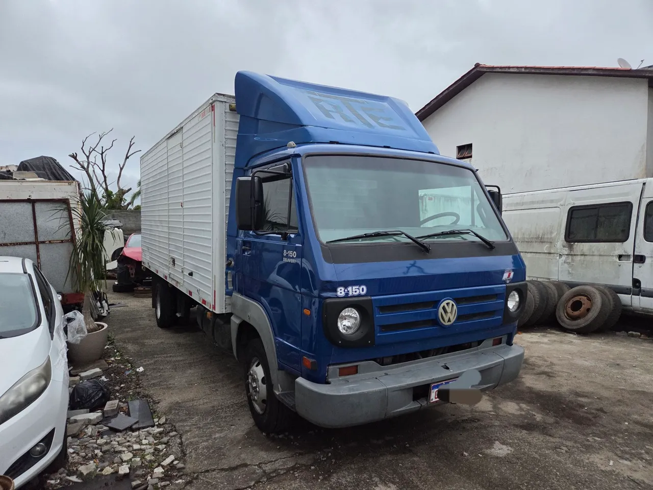 Volks 8150 ano 2010 bau termico