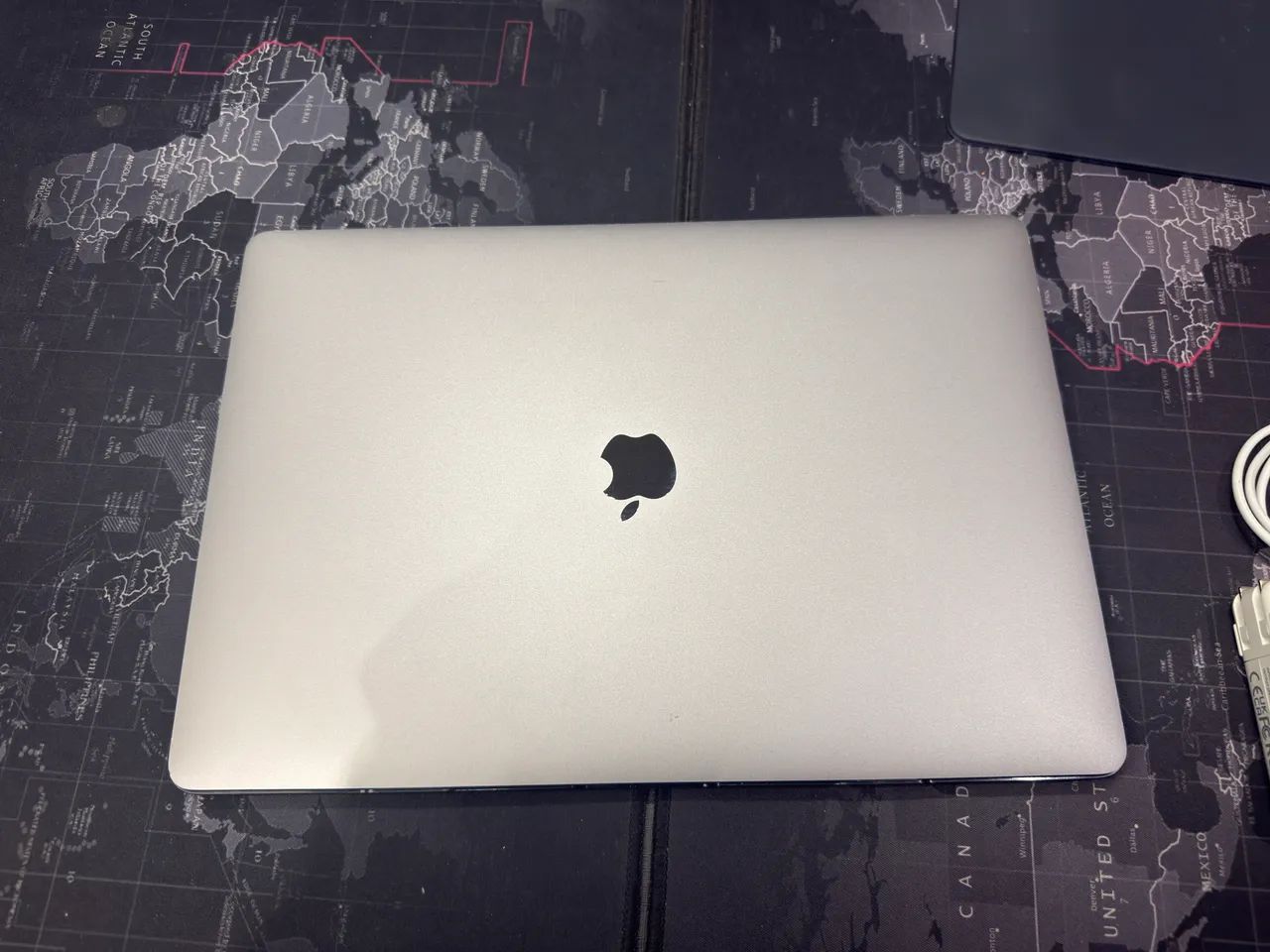 Macbook pro 16? i9 8 nucleos 32gb ram ssd 1 tb placa de video