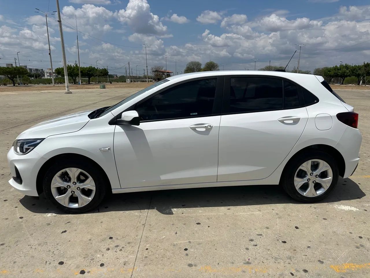 GM Onix LTZ 1.0 Turbo Flex - Apenas 11.000Km - Estado de 0Km - 2024 - Foto 2