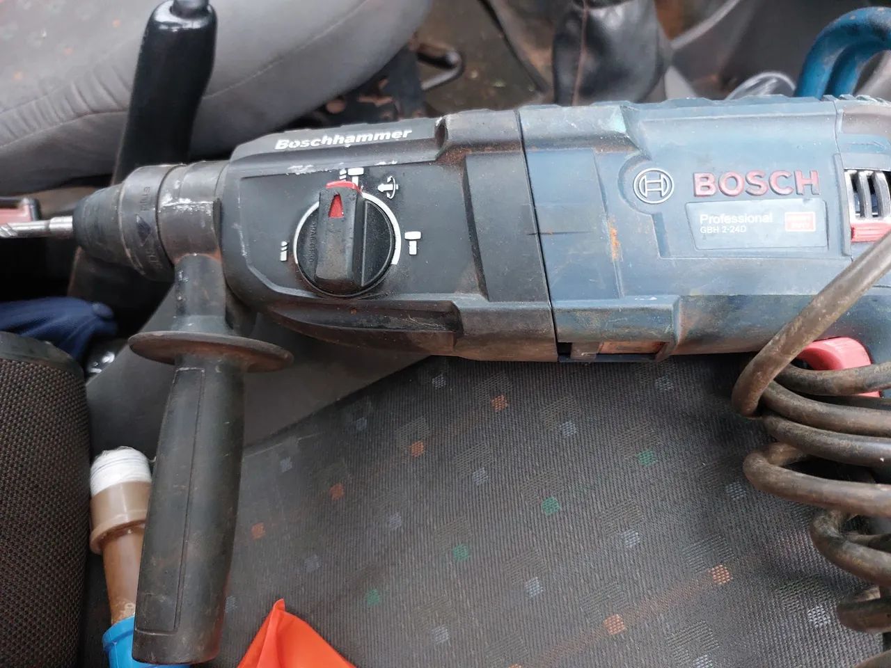 Martelo Perfurador Bosch 820w - Foto 2