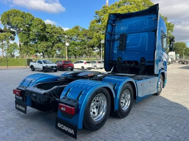 Caminhão Scania R 450 6x2 ano 2022/2023 Azul Teto Alto R450  - Foto 7