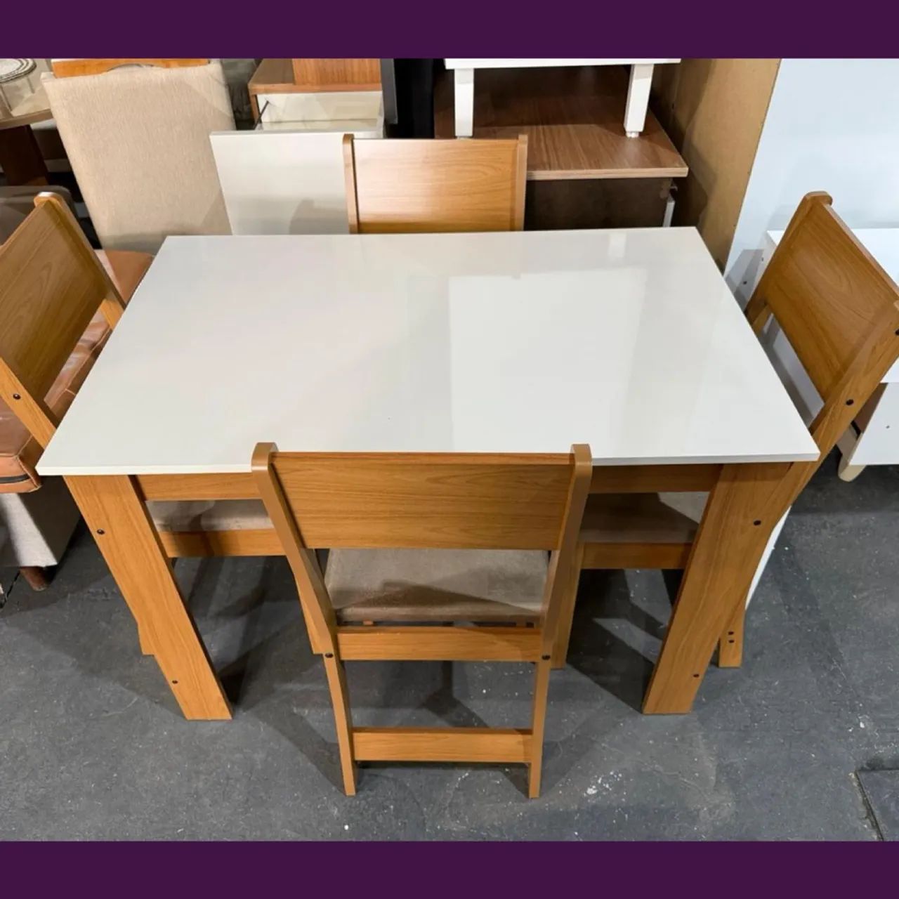 Mesa de Jantar com 4 Cadeiras - Design Moderno - Foto 2