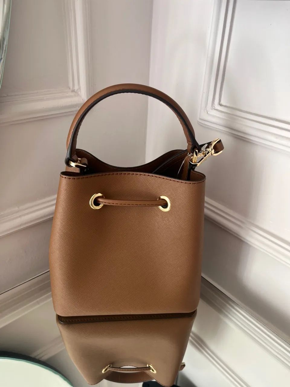 Bolsa de Ombro de Couro Marrom Elegante - Foto 3