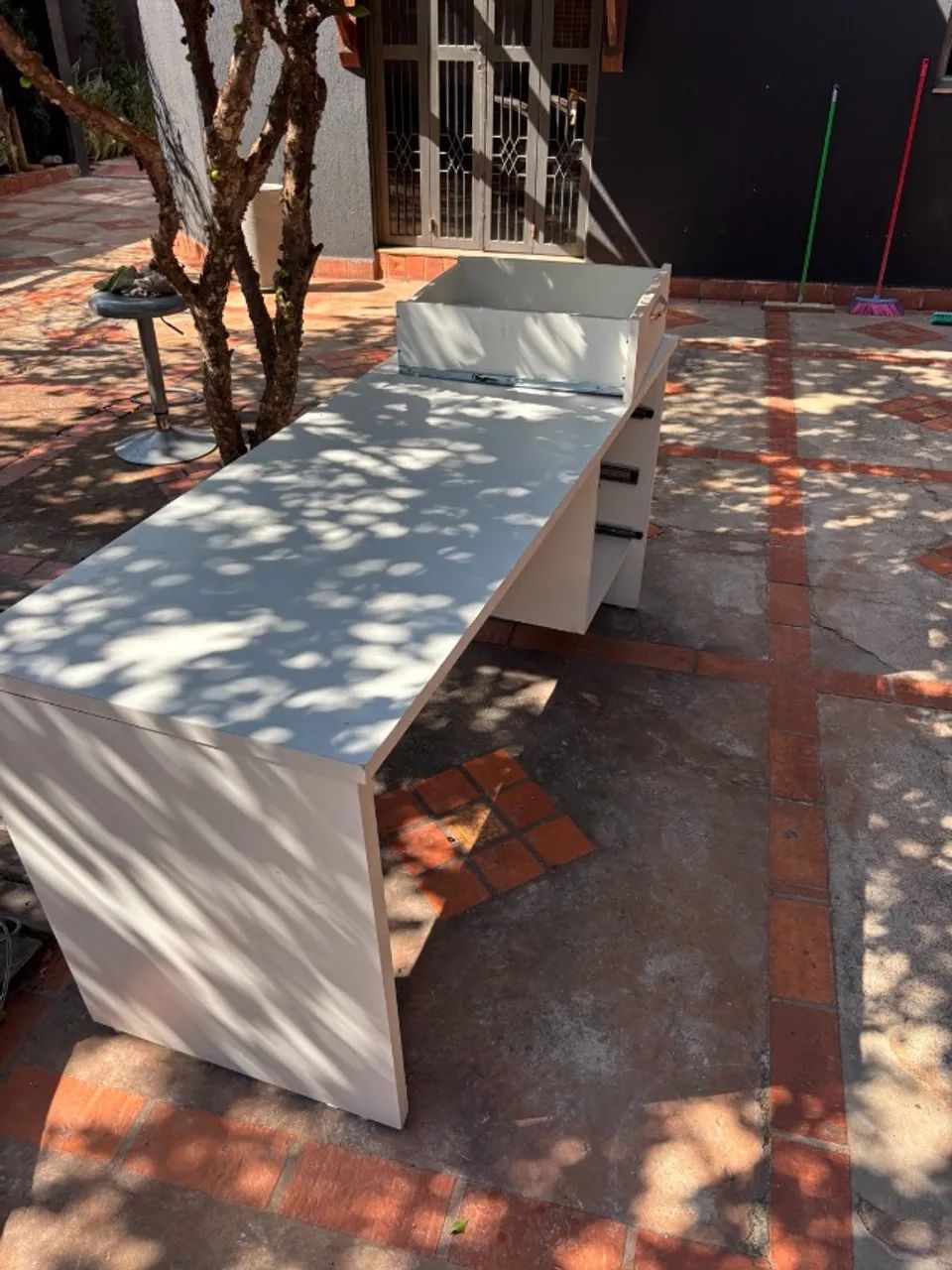 Mesa de Escritório em MDF 25mm + Gaveteiro