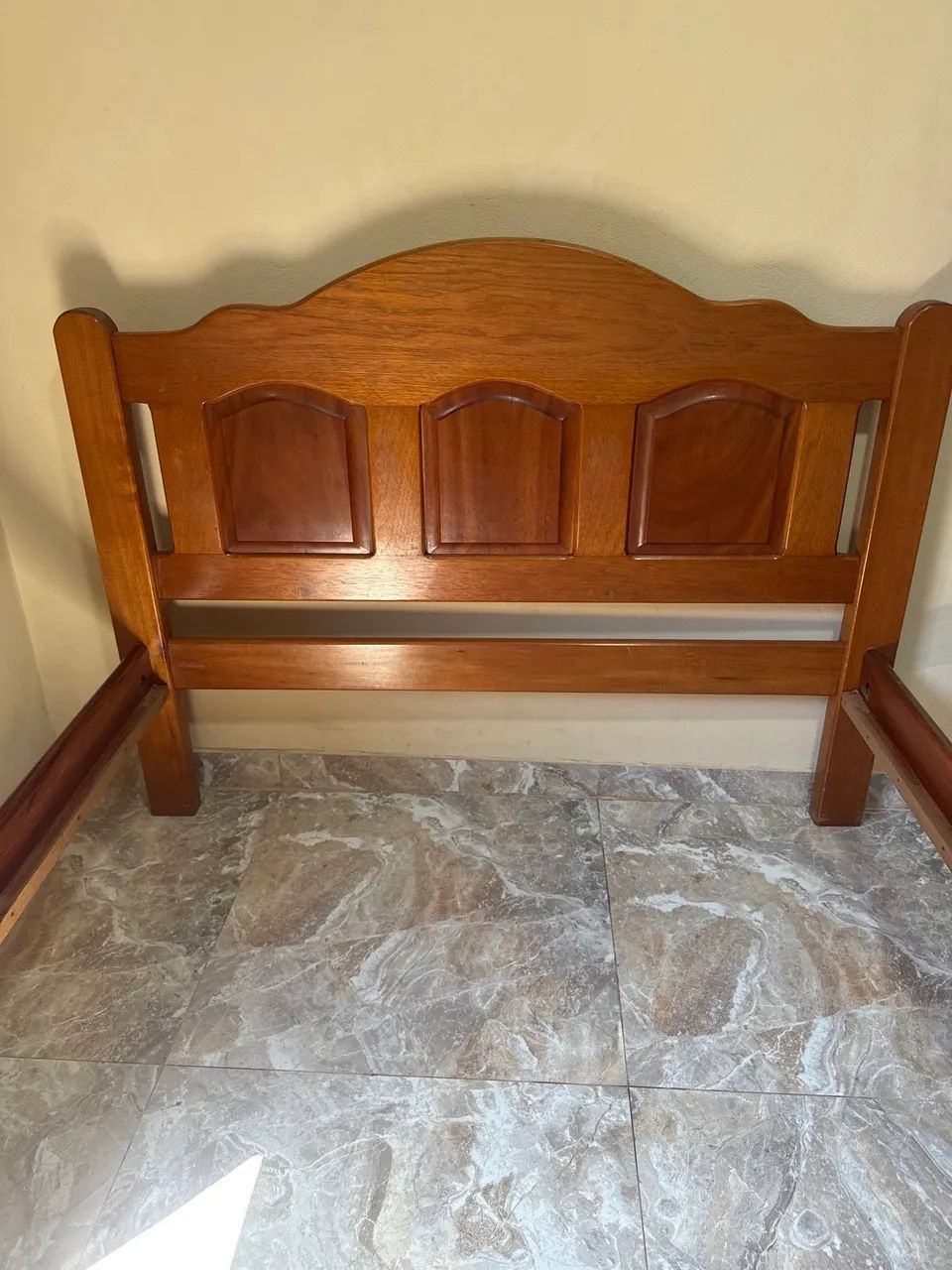 Cama de madeira casal  - Foto 4