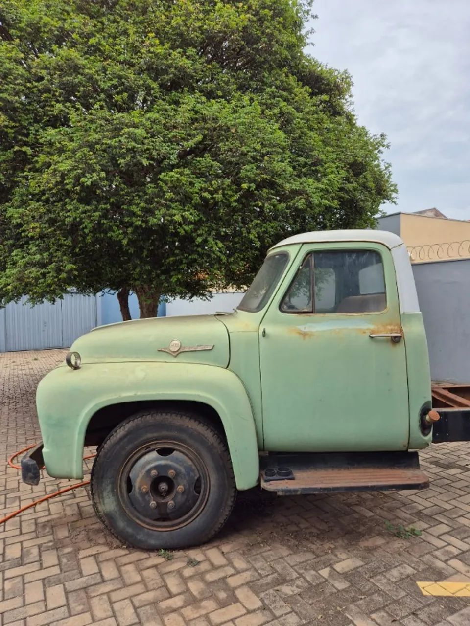 Ford F600 (Com documento) - Foto 4