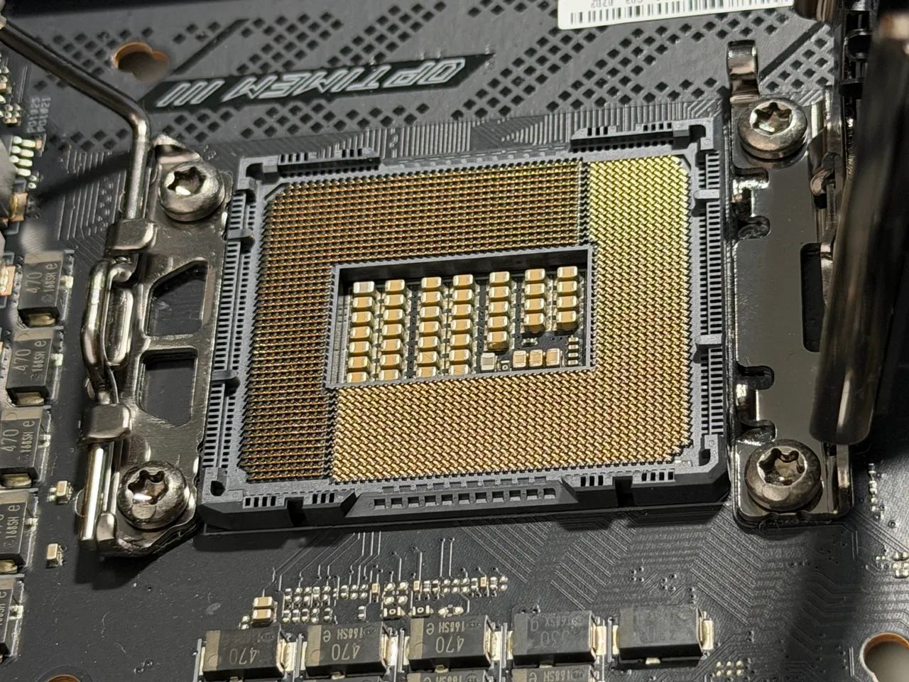 Placa mãe Asus ROG Apex Z690 - Foto 3
