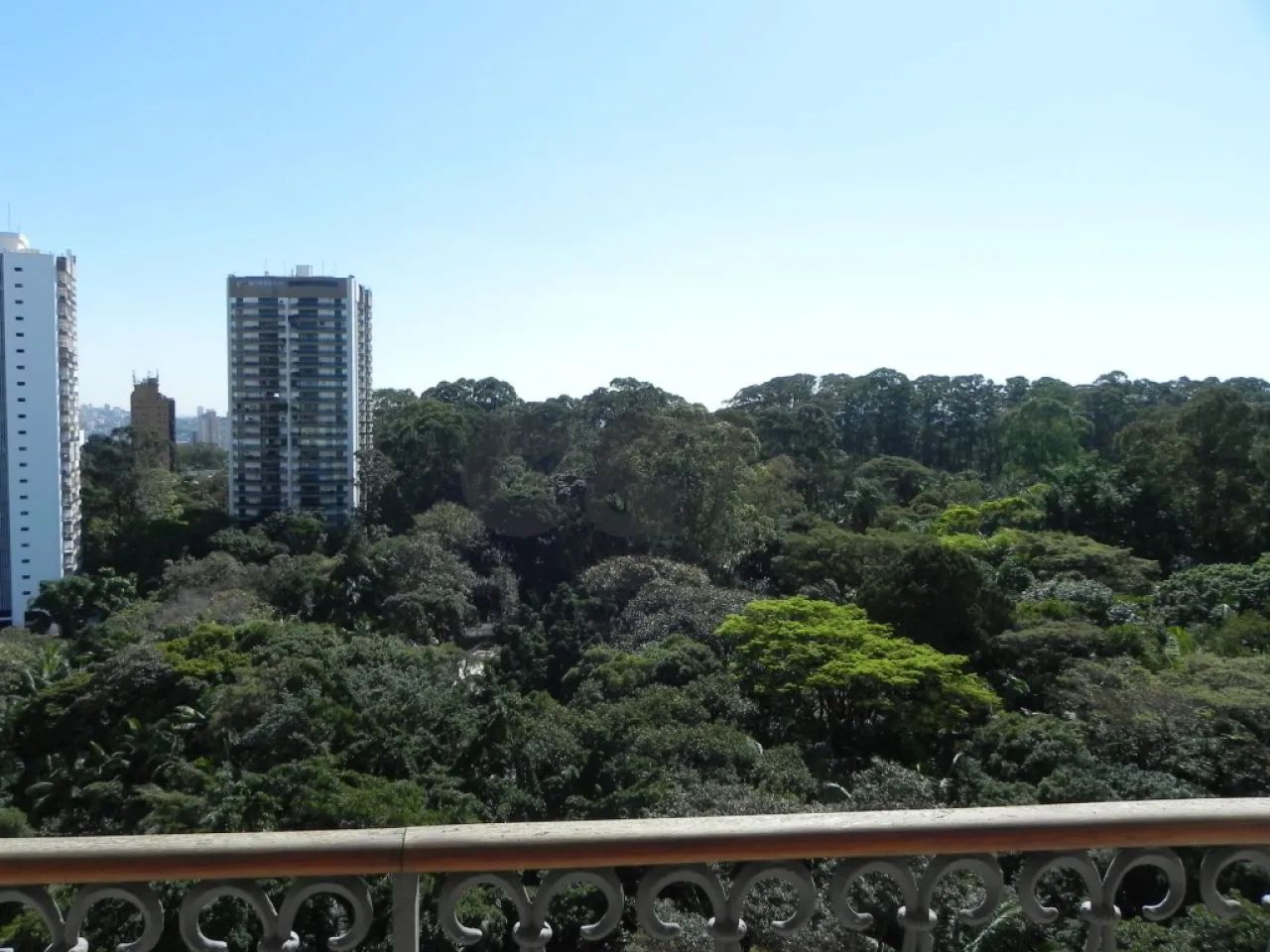 Apartamento - 4 Dormitórios (Suítes) à Venda e para Alugar no Alto da Boa Vista - São Paul