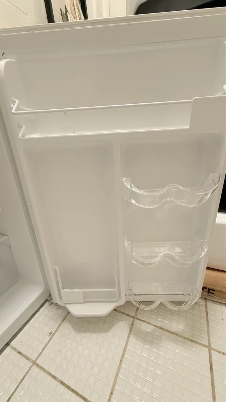 Frigobar Philco 76 litros - Foto 4