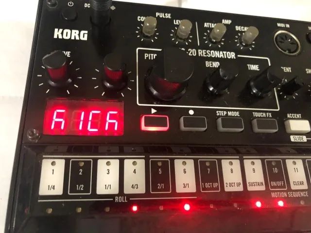KORG VOLCA gerador de Kick analógico COM SEQUENCER e ENTRADA MIDI