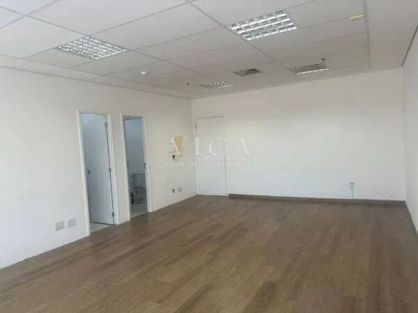 Alpha Square|Sala com 47m² para aluguel por R$ 3.300 - Alphaville/SP - Foto 4