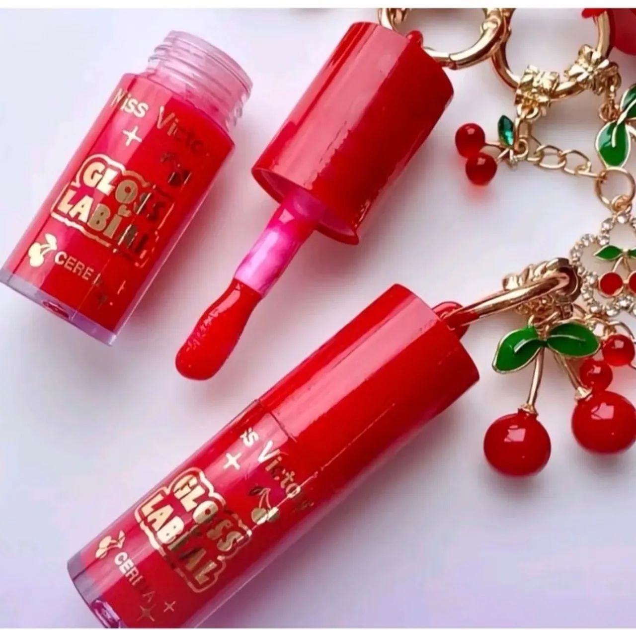 Lip gloss cereja