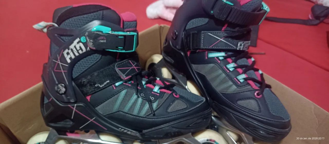 Vendo  roller semi novo tamanho do 35 ao 38 usado poucas vezes retirar no cic *  - Foto 3