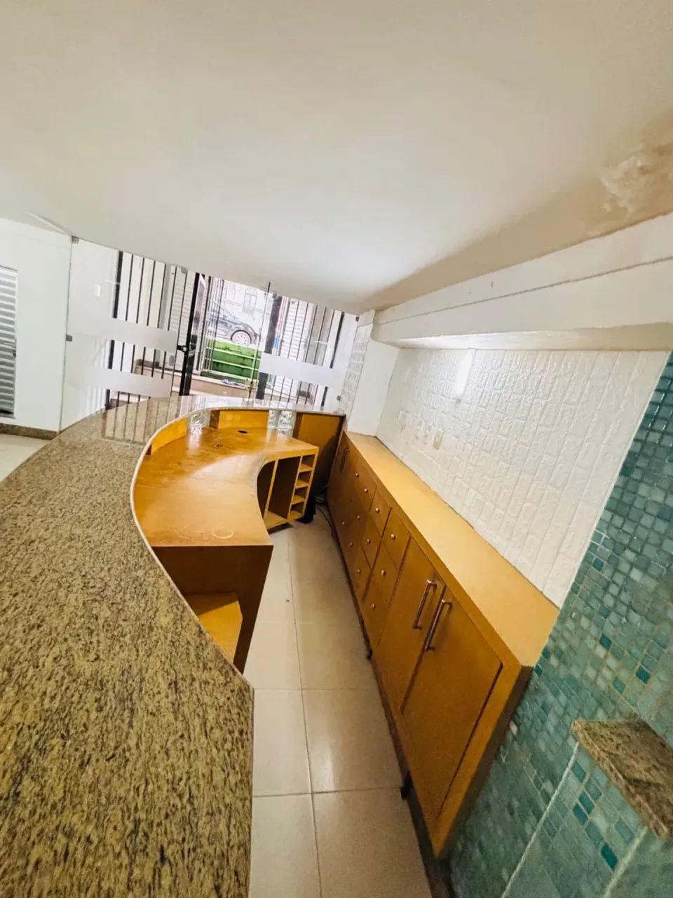 GR: Ponto Comercial na Tv. Dr Morães