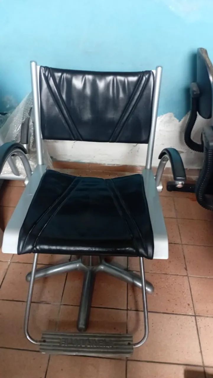 Cadeira e lavatório Ferrante 